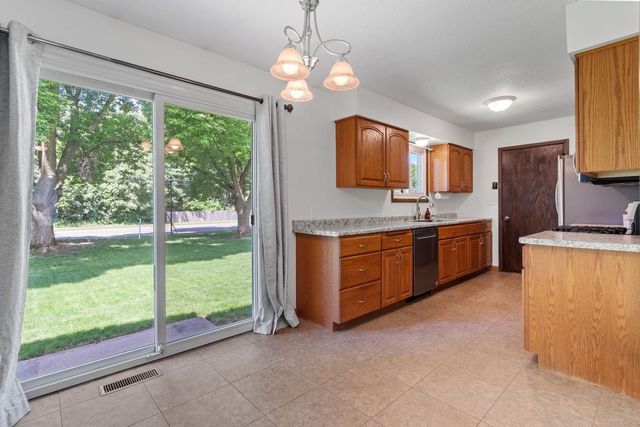 7338 Homestead Avenue S, Cottage Grove, MN 55016