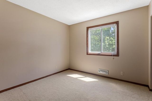 7338 Homestead Avenue S, Cottage Grove, MN 55016