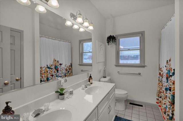 3075 VILLAGE RD, Orwigsburg, PA 17961