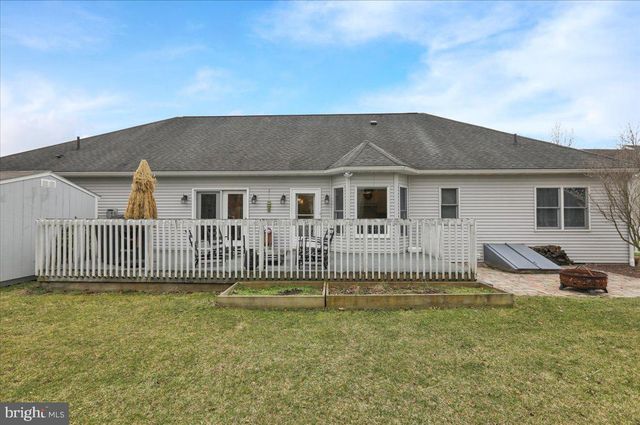 3075 VILLAGE RD, Orwigsburg, PA 17961