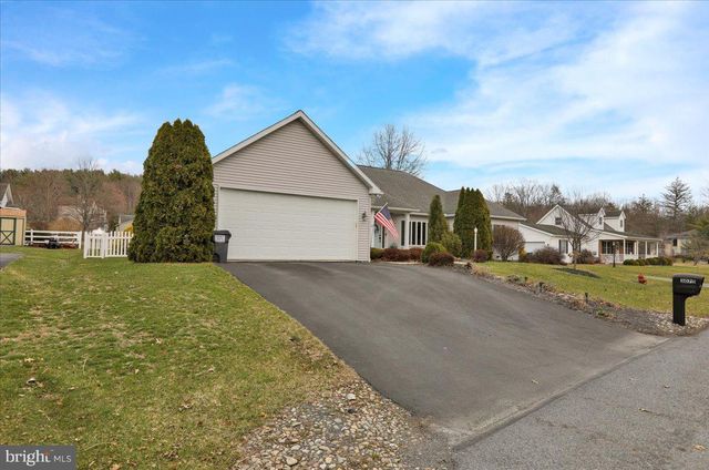3075 VILLAGE RD, Orwigsburg, PA 17961
