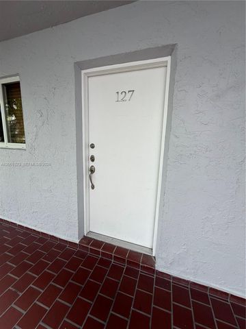 100 Edgewater Dr 127, Coral Gables, FL 33133