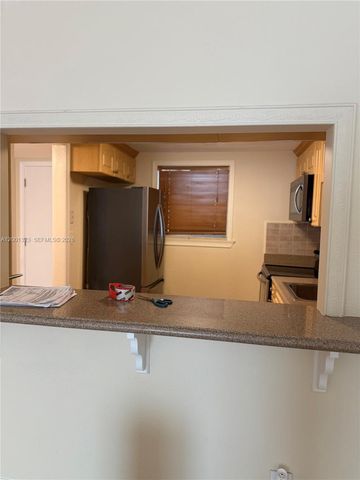 100 Edgewater Dr 127, Coral Gables, FL 33133