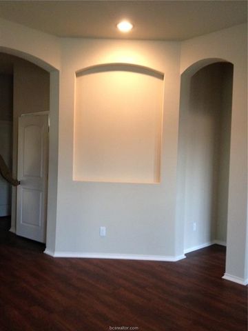 5247 Sagewood Drive, College Station, TX 77845