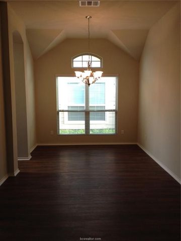 5247 Sagewood Drive, College Station, TX 77845