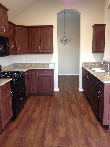 5247 Sagewood Drive, College Station, TX 77845