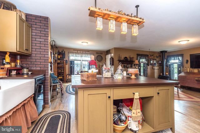 11 TERN CT, Bechtelsville, PA 19505