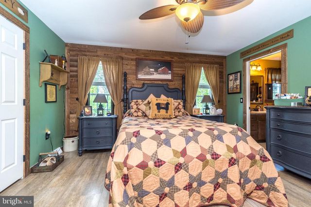 11 TERN CT, Bechtelsville, PA 19505