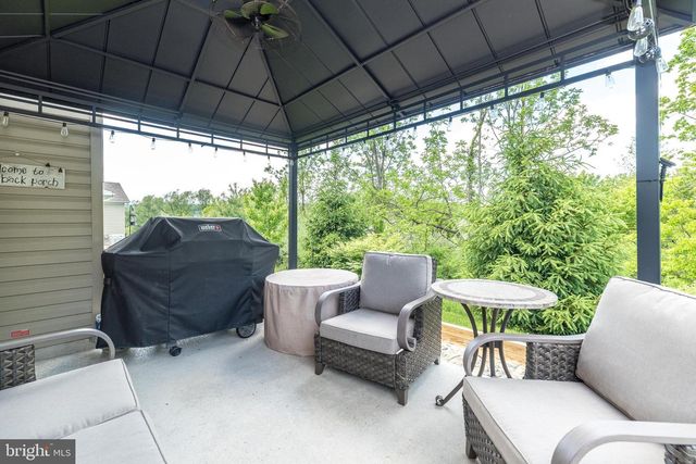 11 TERN CT, Bechtelsville, PA 19505