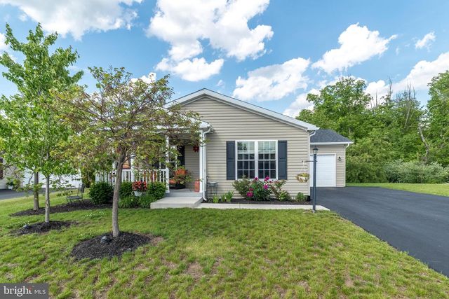 11 TERN CT, Bechtelsville, PA 19505