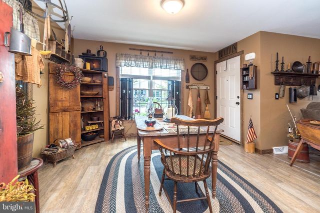 11 TERN CT, Bechtelsville, PA 19505