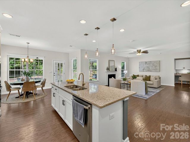 12613 Longford Crossing Place, Huntersville, NC 28078