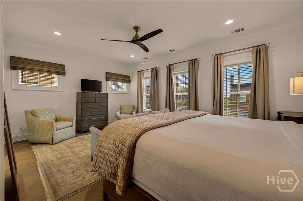Image 12 of property listing at 441 Port Street, Savannah, GA 31401