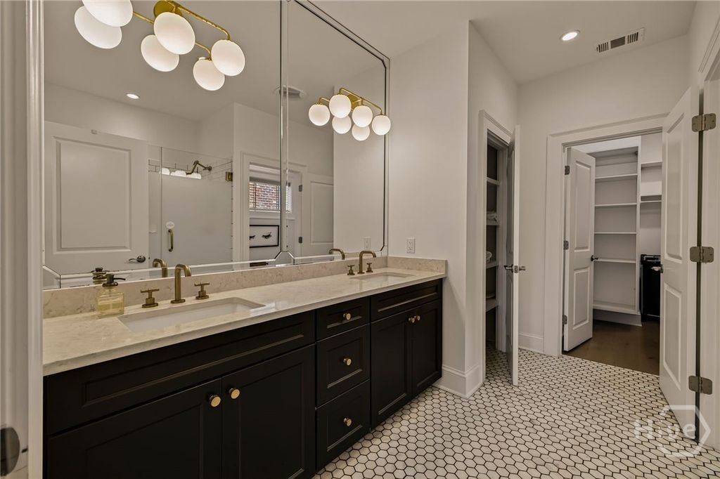 Image 14 of property listing at 441 Port Street, Savannah, GA 31401