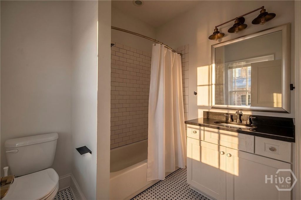 Image 18 of property listing at 441 Port Street, Savannah, GA 31401