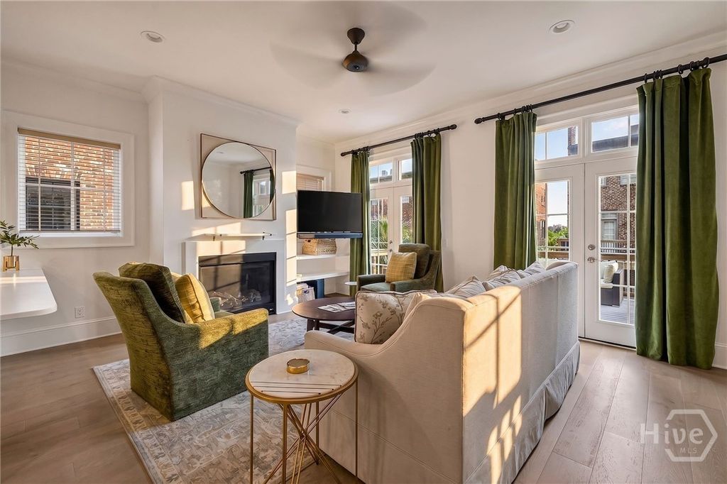 Image 4 of property listing at 441 Port Street, Savannah, GA 31401