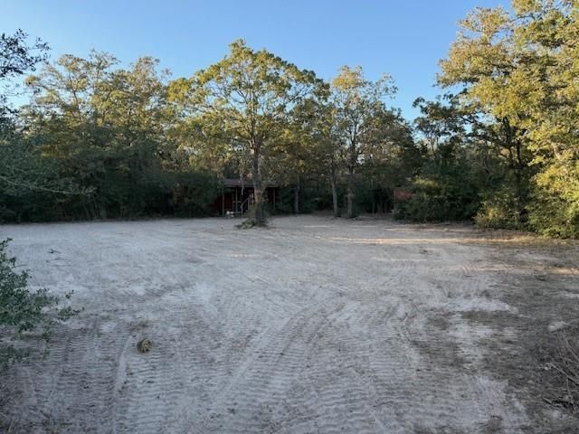6735 Old Smithville Road, Flatonia, TX 78941