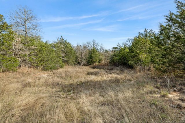 6735 Old Smithville Road, Flatonia, TX 78941