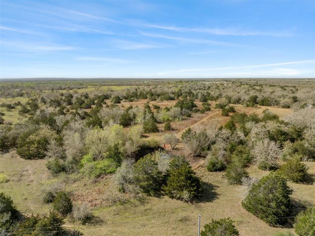 6735 Old Smithville Road, Flatonia, TX 78941