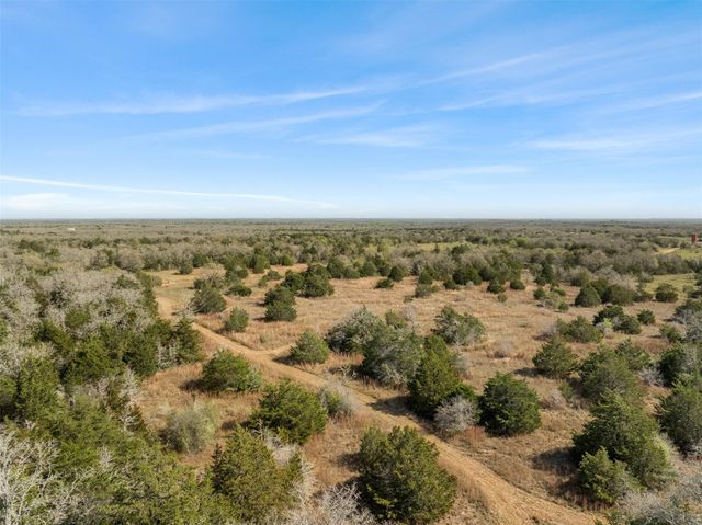 6735 Old Smithville Road, Flatonia, TX 78941