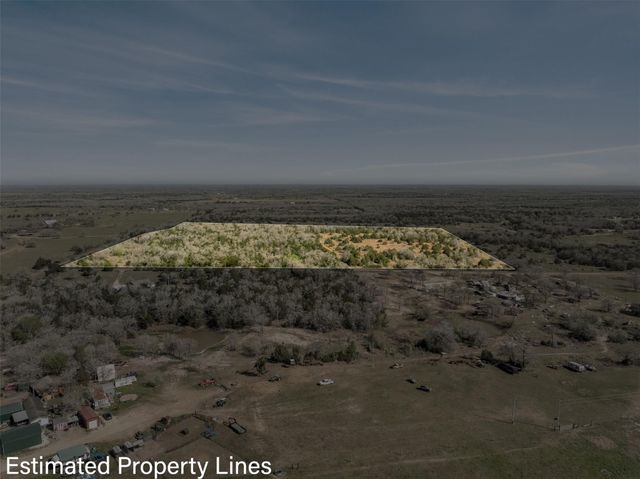 6735 Old Smithville Road, Flatonia, TX 78941