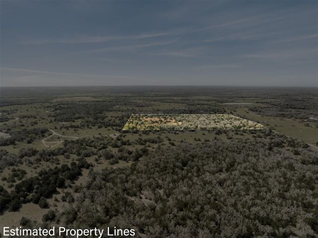 6735 Old Smithville Road, Flatonia, TX 78941