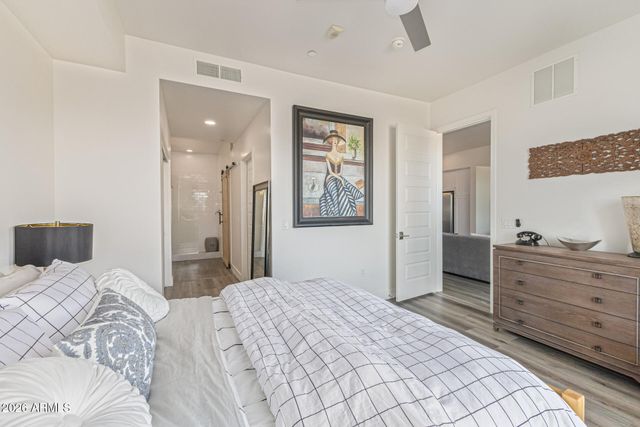 7300 E EARLL Drive 3020, Scottsdale, AZ 85251