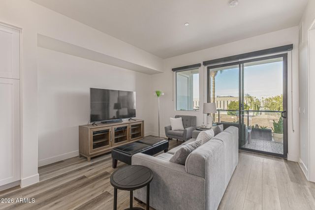 7300 E EARLL Drive 3020, Scottsdale, AZ 85251