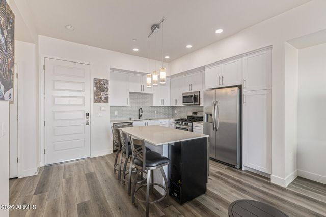 7300 E EARLL Drive 3020, Scottsdale, AZ 85251