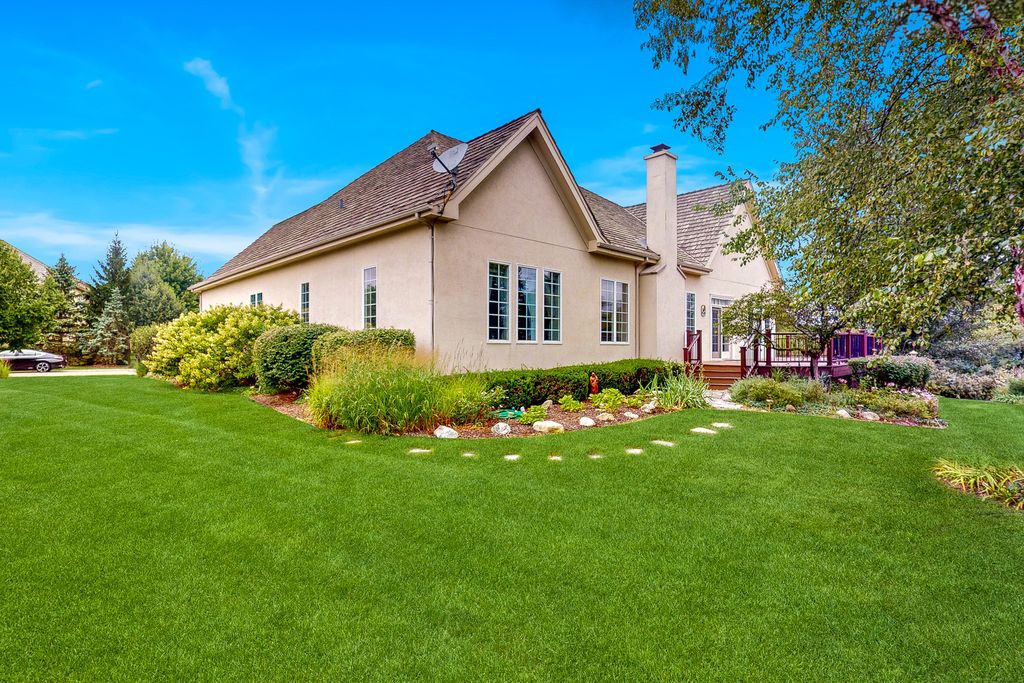 1043 Ridgeview Drive, Inverness, IL 60010 — photo 2