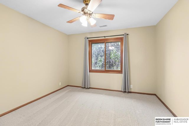 6412 N 102nd Avenue, Omaha, NE 68134
