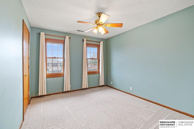 6412 N 102nd Avenue, Omaha, NE 68134