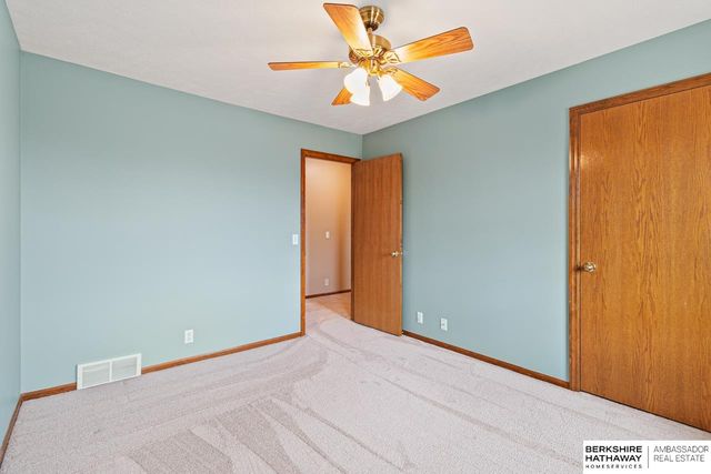 6412 N 102nd Avenue, Omaha, NE 68134