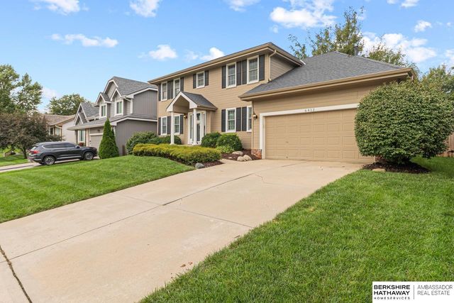 6412 N 102nd Avenue, Omaha, NE 68134