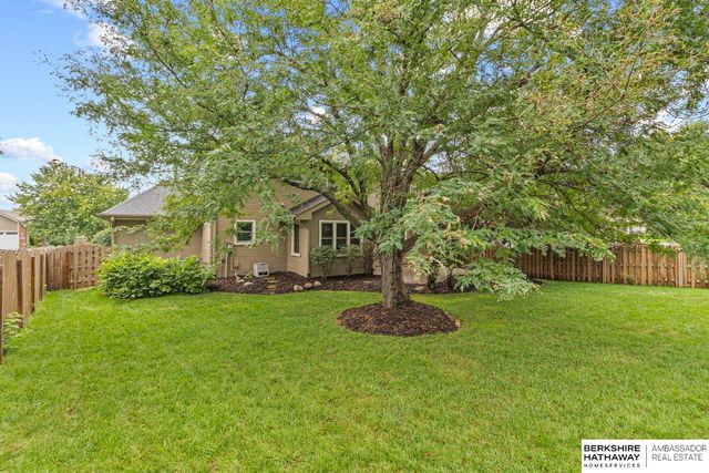 6412 N 102nd Avenue, Omaha, NE 68134