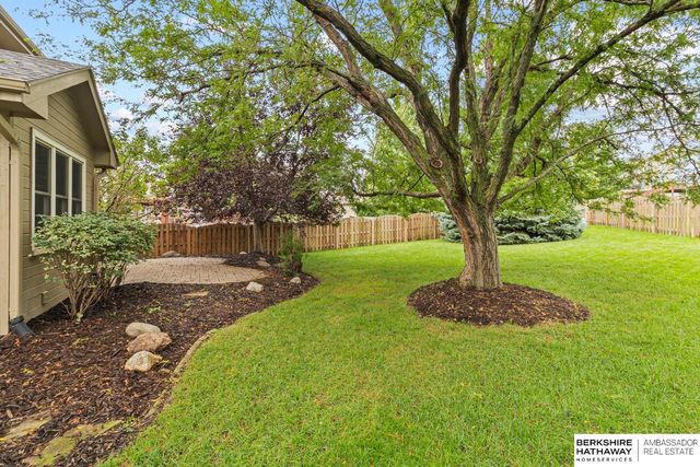 6412 N 102nd Avenue, Omaha, NE 68134