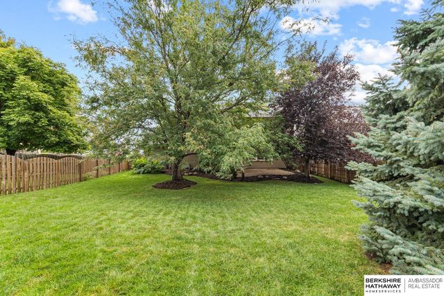 6412 N 102nd Avenue, Omaha, NE 68134