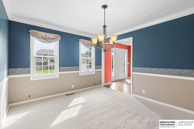 6412 N 102nd Avenue, Omaha, NE 68134
