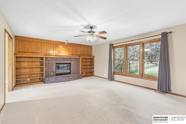6412 N 102nd Avenue, Omaha, NE 68134