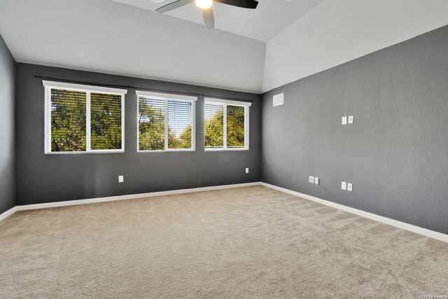 3303 Cherokee Cv, San Antonio, TX 78253