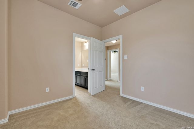 3303 Cherokee Cv, San Antonio, TX 78253