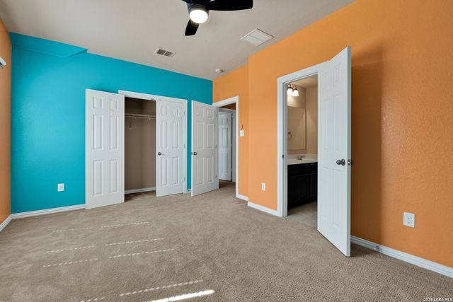 3303 Cherokee Cv, San Antonio, TX 78253