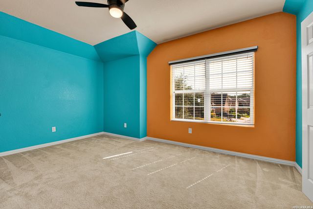 3303 Cherokee Cv, San Antonio, TX 78253