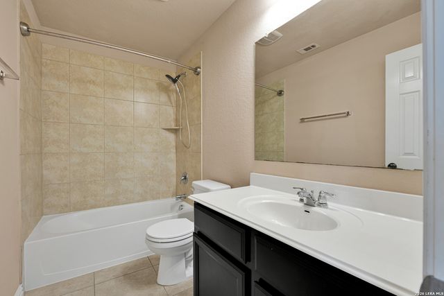 3303 Cherokee Cv, San Antonio, TX 78253