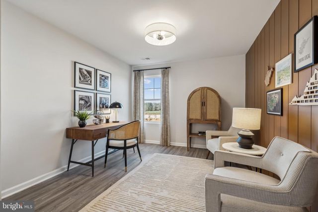 21 VERNON ST, Charles Town, WV 25414