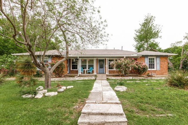 9522 Ash Creek Drive, Dallas, TX 75228