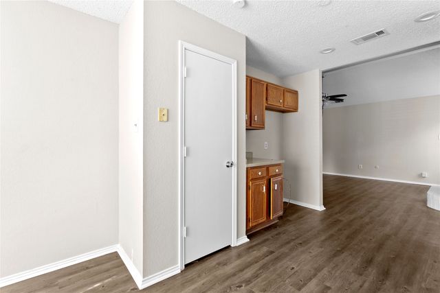 1122 Glen Creek Drive, Mansfield, TX 76063