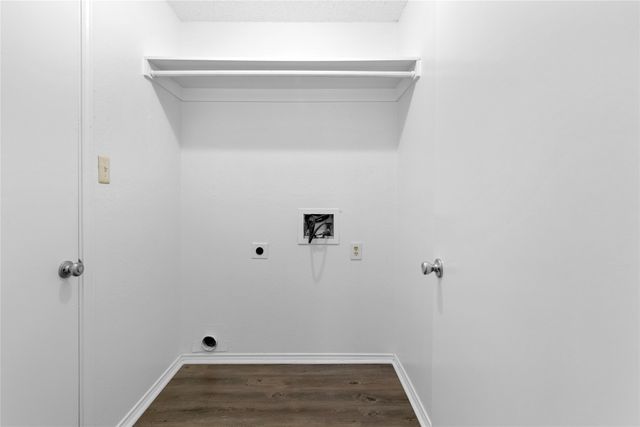 1122 Glen Creek Drive, Mansfield, TX 76063