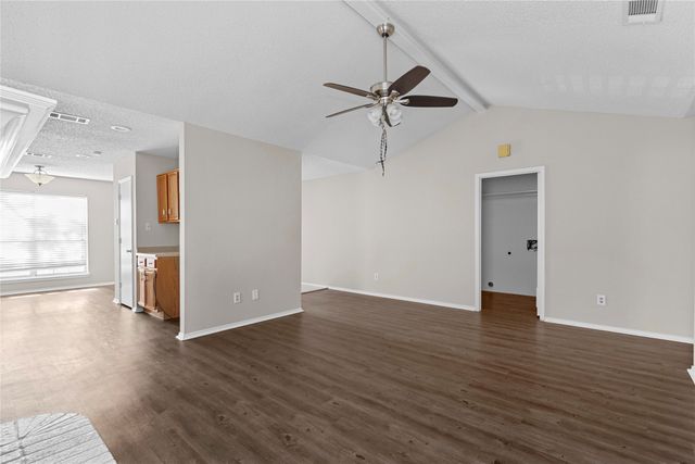 1122 Glen Creek Drive, Mansfield, TX 76063