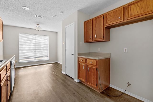 1122 Glen Creek Drive, Mansfield, TX 76063